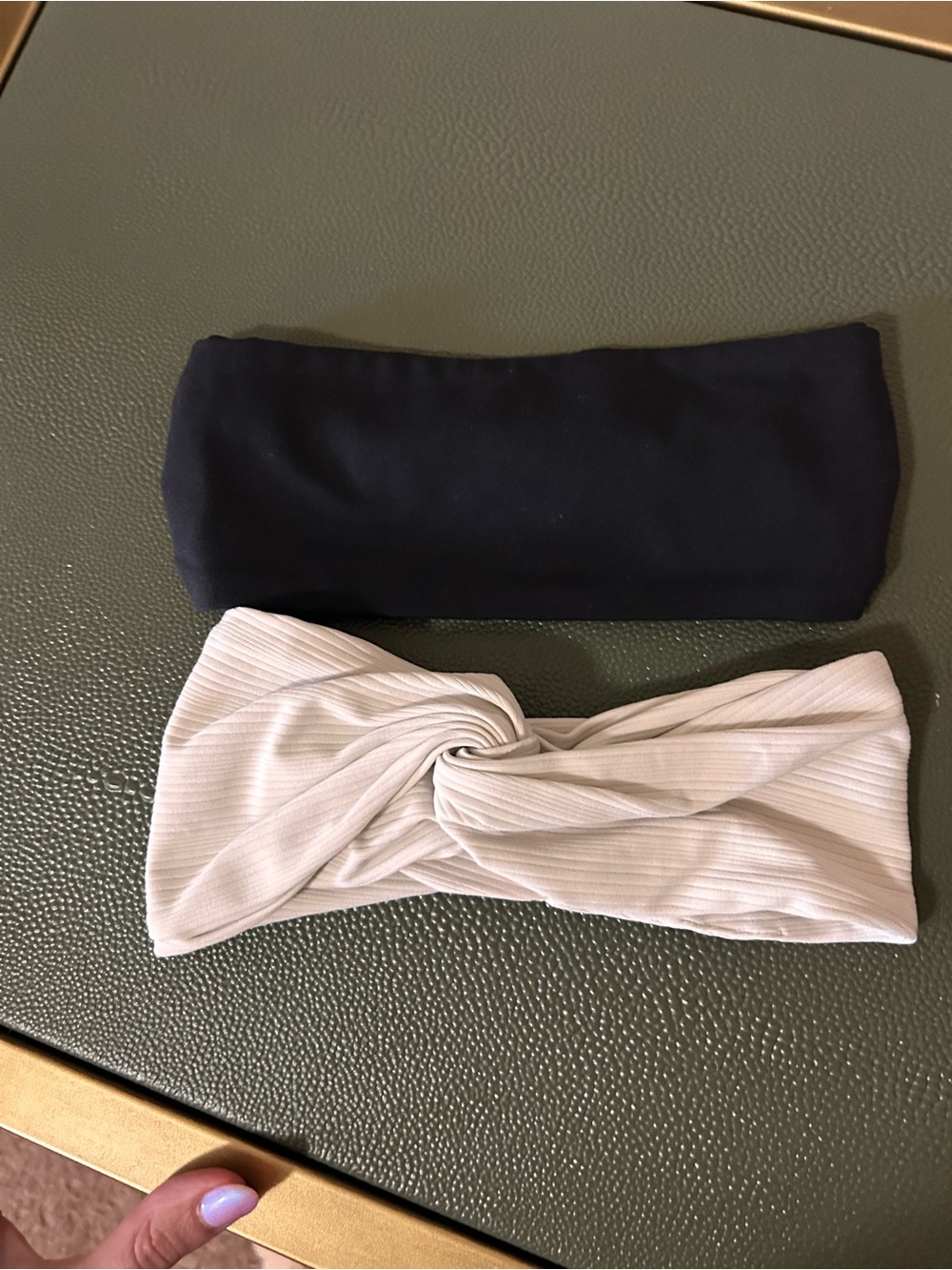 🍋🖤🤍Lululemon Black Bang Buster and Nulu Ribbed Twist Front Headband Duo🖤🍋🤍